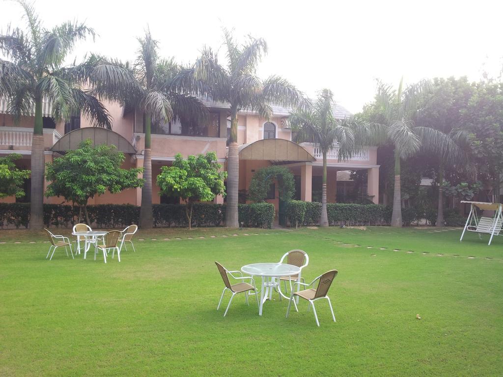 Green Villa Bed & Breakfast Új-Delhi Kültér fotó